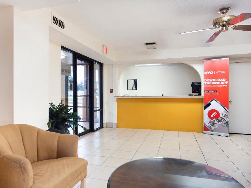 Days Inn & Suites By Wyndham Brewton Екстер'єр фото
