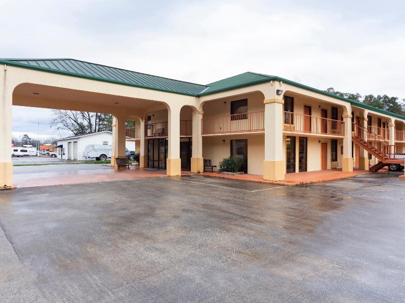 Days Inn & Suites By Wyndham Brewton Екстер'єр фото